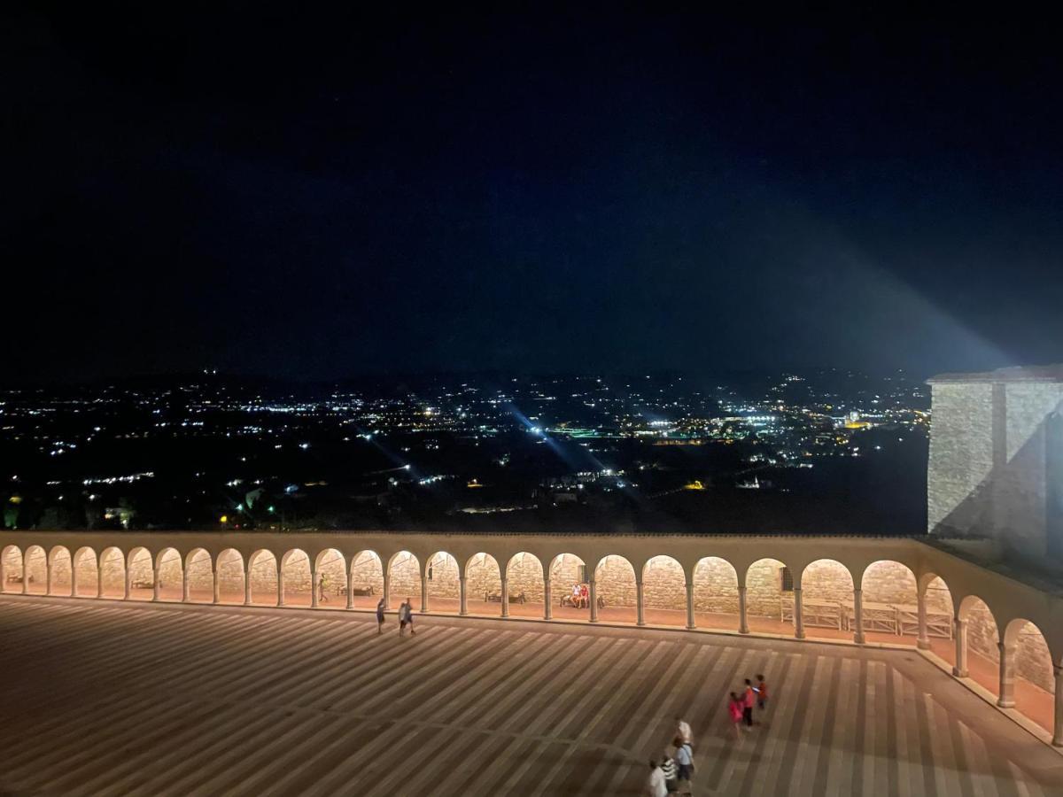 شقة La Casa Dell'Artista أسيسي المظهر الخارجي الصورة